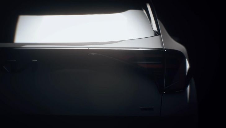 Kia Sportage 2025: primo teaser ufficiale in attesa del debutto - Foto 3 di 7