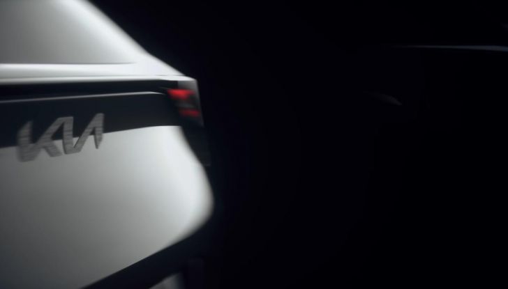 Kia Sportage 2025: primo teaser ufficiale in attesa del debutto - Foto 6 di 7