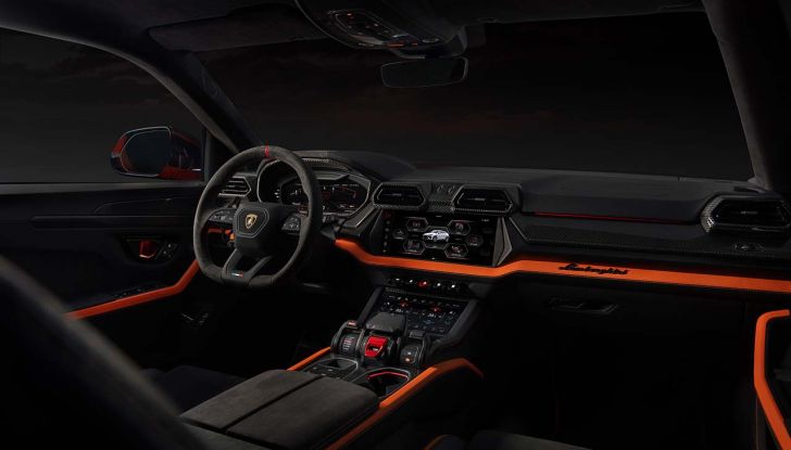 Lamborghini Urus SE: caratteristiche, design, abitacolo, motore e prezzo - Foto 13 di 23