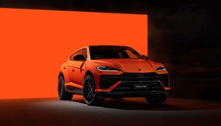 Lamborghini Urus SE: caratteristiche, design, abitacolo, motore e prezzo - Foto 5 di 23