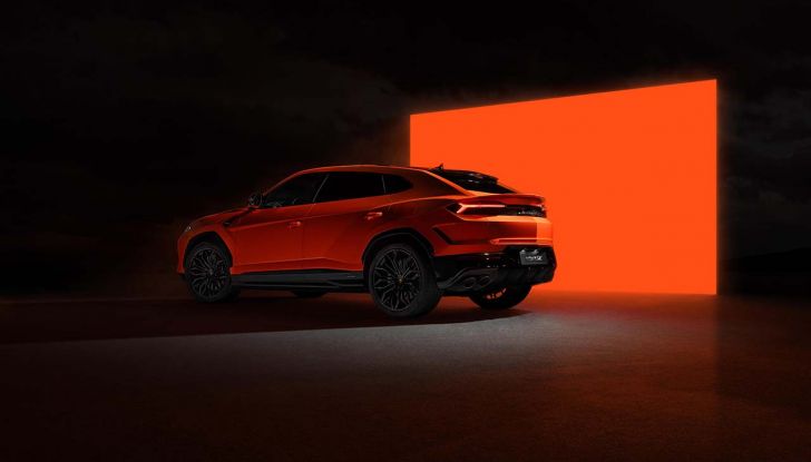Lamborghini Urus SE: caratteristiche, design, abitacolo, motore e prezzo - Foto 7 di 23