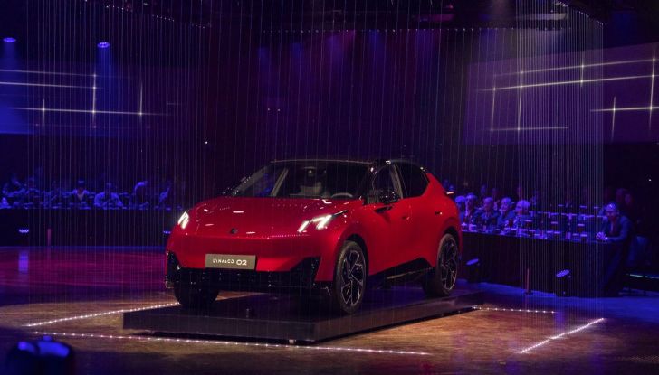 Nuova Lynk & Co 02: caratteristiche, design, abitacolo, motore, autonomia e prezzo - Foto 9 di 22