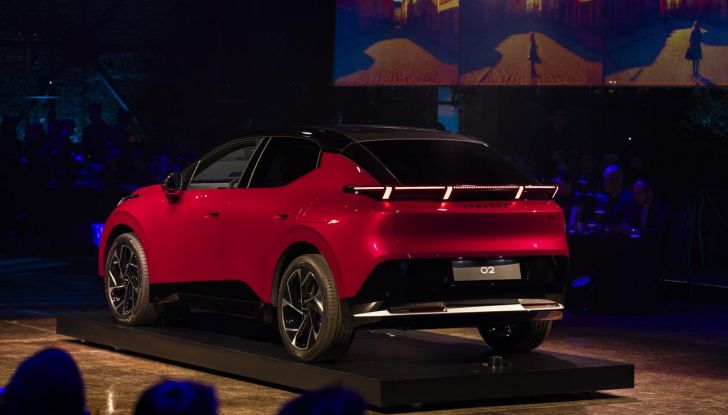 Nuova Lynk & Co 02: caratteristiche, design, abitacolo, motore, autonomia e prezzo - Foto 12 di 22