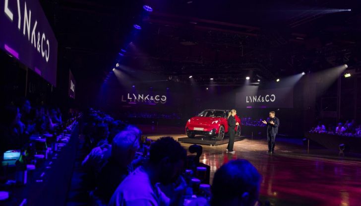 Nuova Lynk & Co 02: caratteristiche, design, abitacolo, motore, autonomia e prezzo - Foto 11 di 22