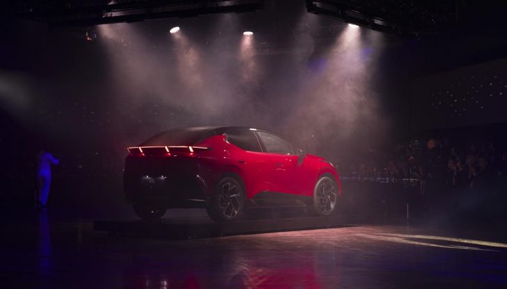 Nuova Lynk & Co 02: caratteristiche, design, abitacolo, motore, autonomia e prezzo - Foto 2 di 22