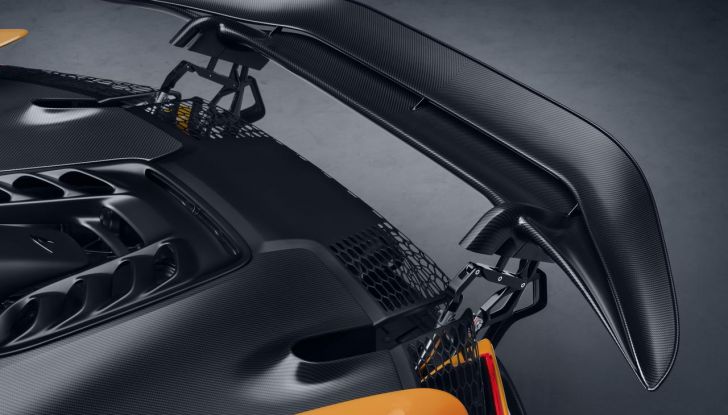 McLaren W1: caratteristiche, design, abitacolo, motore, prestazioni e prezzo - Foto 2 di 22