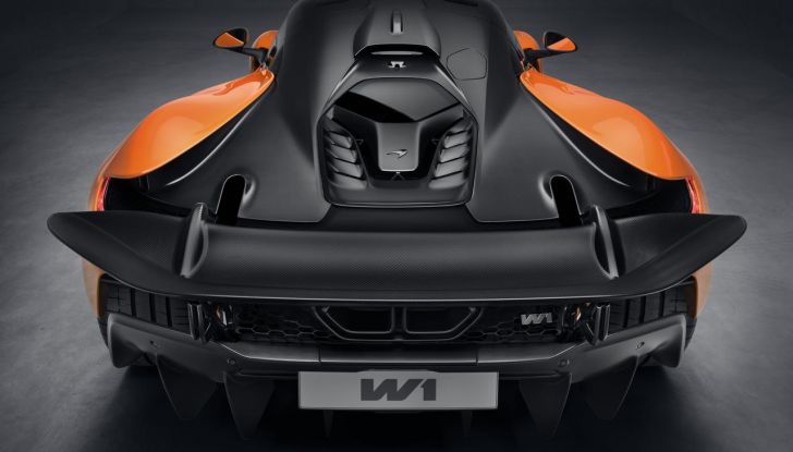 McLaren W1: caratteristiche, design, abitacolo, motore, prestazioni e prezzo - Foto 10 di 22