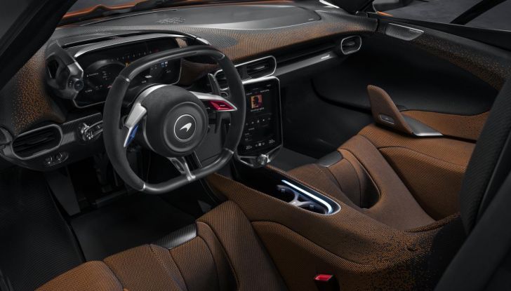 McLaren W1: caratteristiche, design, abitacolo, motore, prestazioni e prezzo - Foto 6 di 22