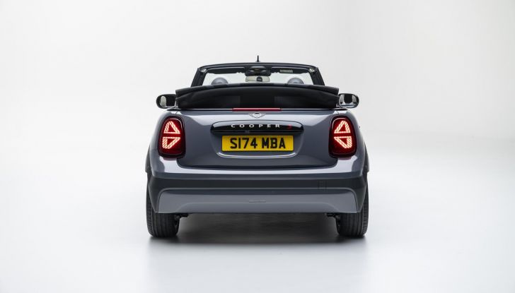 Nuova Mini Cooper Cabrio: caratteristiche, design, abitacolo, motori e allestimenti - Foto 39 di 64