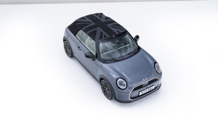Nuova Mini Cooper Cabrio: caratteristiche, design, abitacolo, motori e allestimenti - Foto 20 di 64
