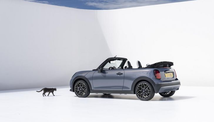 Mini Cooper Cabrio 2025