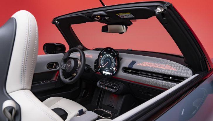 Nuova Mini Cooper Cabrio: caratteristiche, design, abitacolo, motori e allestimenti - Foto 62 di 64