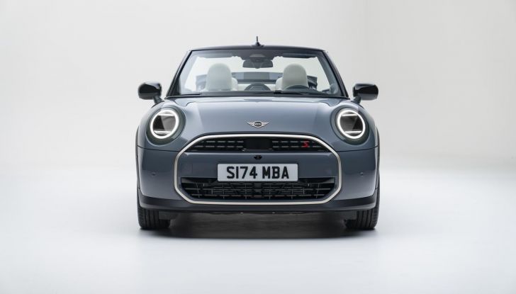 Nuova Mini Cooper Cabrio: caratteristiche, design, abitacolo, motori e allestimenti - Foto 33 di 64
