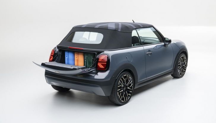 Nuova Mini Cooper Cabrio: caratteristiche, design, abitacolo, motori e allestimenti - Foto 28 di 64