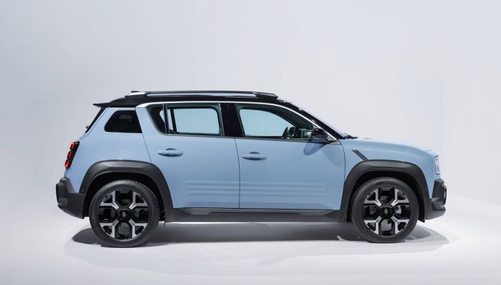 Renault 4 E-Tech Electric: al via agli ordini con prezzi da 29.900 euro - Foto 7 di 13