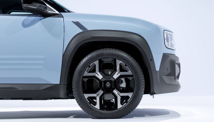 Renault 4 E-Tech Electric: al via agli ordini con prezzi da 29.900 euro - Foto 8 di 13