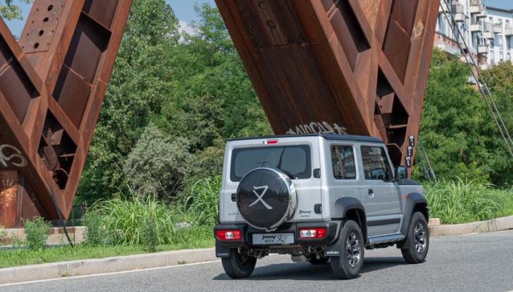 Suzuki Jimny Mata: caratteristiche, design, abitacolo, motore e disponibilità - Foto 10 di 51