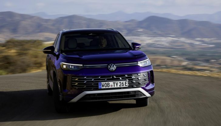 Nuovo Volkswagen Tayron: caratteristiche, design, abitacolo, allestimenti, motori e prezzo - Foto 76 di 127
