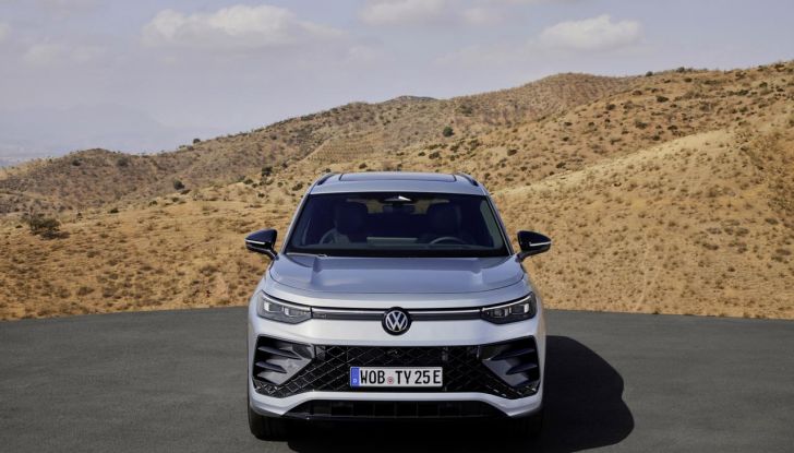 Nuovo Volkswagen Tayron: caratteristiche, design, abitacolo, allestimenti, motori e prezzo - Foto 20 di 127