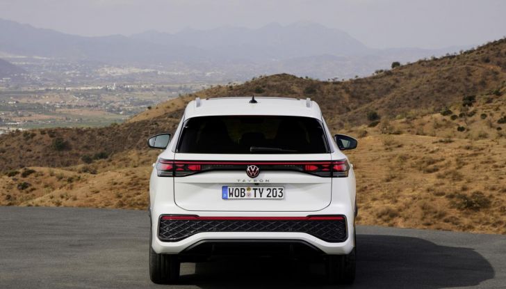 Nuovo Volkswagen Tayron: caratteristiche, design, abitacolo, allestimenti, motori e prezzo - Foto 46 di 127