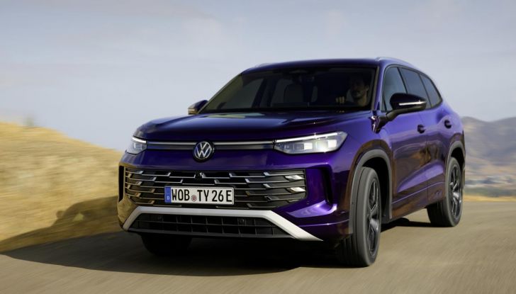 Nuovo Volkswagen Tayron: caratteristiche, design, abitacolo, allestimenti, motori e prezzo - Foto 71 di 127