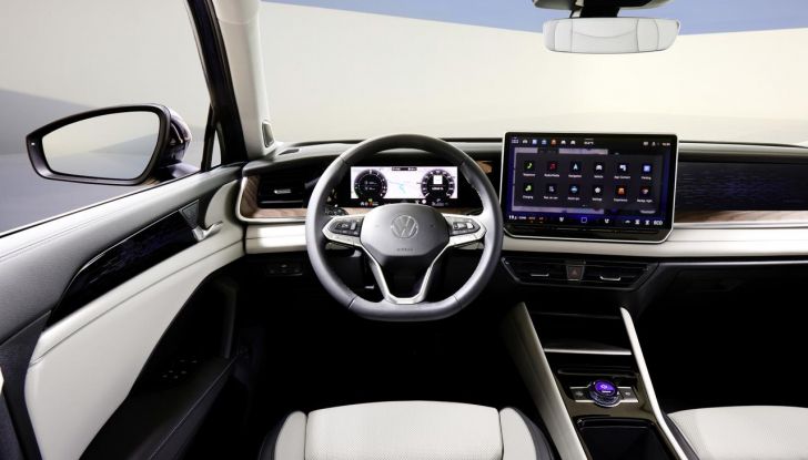 Nuovo Volkswagen Tayron: caratteristiche, design, abitacolo, allestimenti, motori e prezzo - Foto 95 di 127