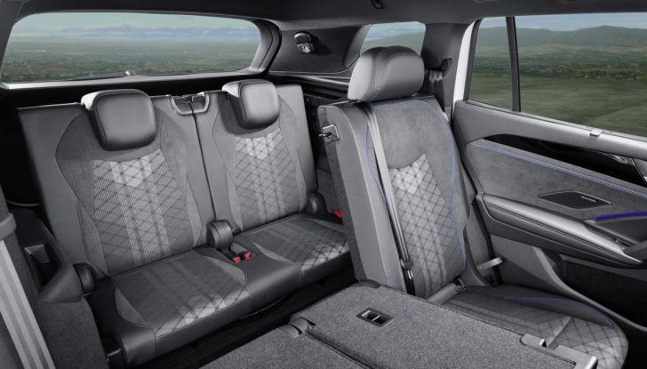 Nuovo Volkswagen Tayron: caratteristiche, design, abitacolo, allestimenti, motori e prezzo - Foto 65 di 127