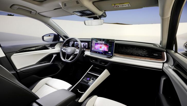 Nuovo Volkswagen Tayron: caratteristiche, design, abitacolo, allestimenti, motori e prezzo - Foto 96 di 127