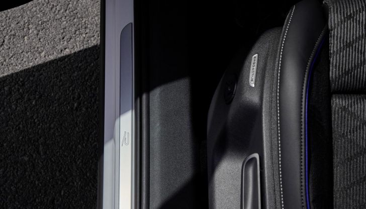 Nuovo Volkswagen Tayron: caratteristiche, design, abitacolo, allestimenti, motori e prezzo - Foto 59 di 127