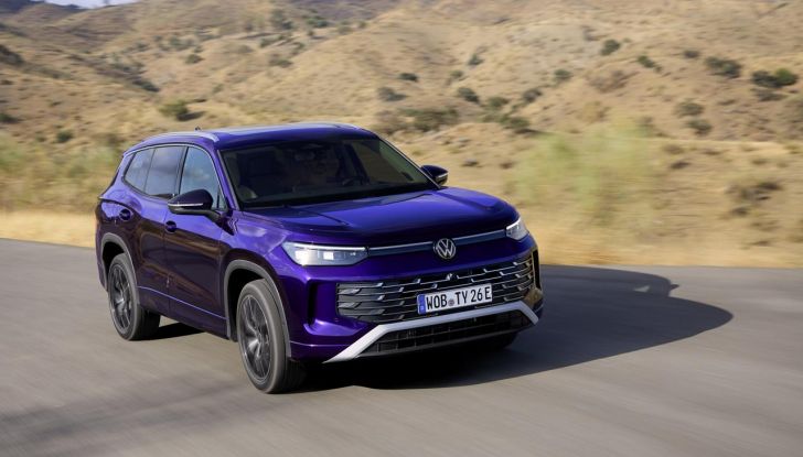 Nuovo Volkswagen Tayron: caratteristiche, design, abitacolo, allestimenti, motori e prezzo - Foto 72 di 127