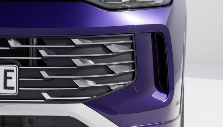 Nuovo Volkswagen Tayron: caratteristiche, design, abitacolo, allestimenti, motori e prezzo - Foto 85 di 127