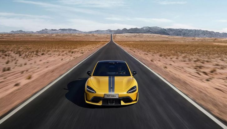 Xiaomi SU7 Ultra: caratteristiche, design, abitacolo, motori, prestazioni e prezzo - Foto 16 di 24