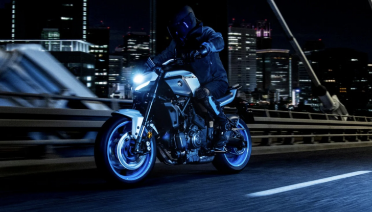 Yamaha MT-07 2025: design, tecnologia e prestazioni rinnovate per la naked giapponese - Foto 3 di 13