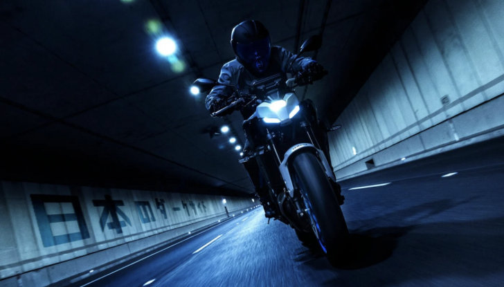 Yamaha MT-07 2025: design, tecnologia e prestazioni rinnovate per la naked giapponese - Foto 5 di 13