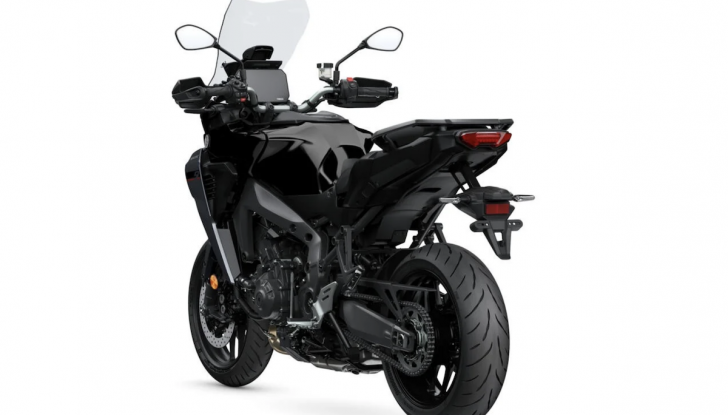 Yamaha Tracer 9 2025: svelati i prezzi della nuova crossover giapponese - Foto 3 di 14