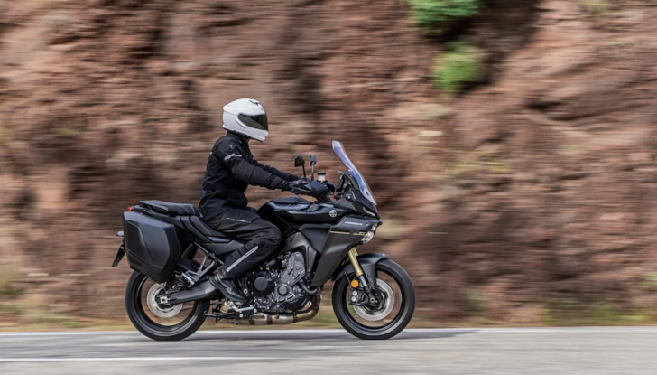 Yamaha Tracer 9 2025: svelati i prezzi della nuova crossover giapponese - Foto 5 di 14