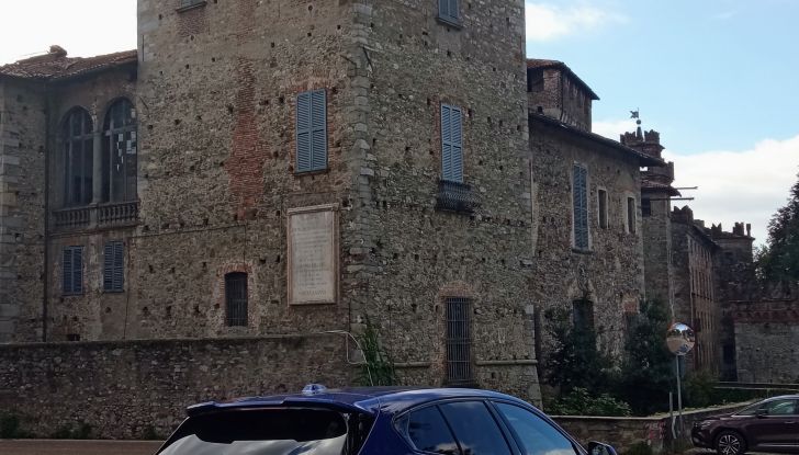 Nuova BMW Serie 1 2025 prova su strada, motori, consumi e prezzi - Foto 14 di 25