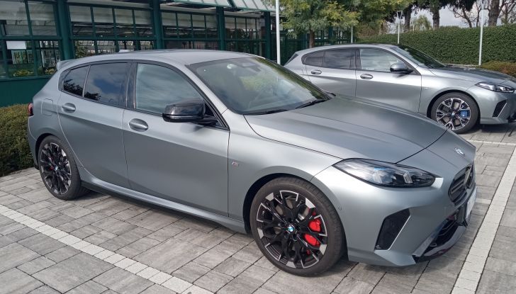 Nuova BMW Serie 1 2025 prova su strada, motori, consumi e prezzi - Foto 21 di 25