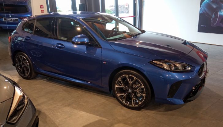 Nuova BMW Serie 1 2025 prova su strada, motori, consumi e prezzi - Foto 7 di 25