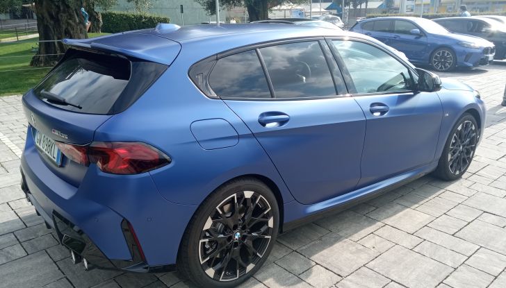 Nuova BMW Serie 1 2025 prova su strada, motori, consumi e prezzi - Foto 5 di 25