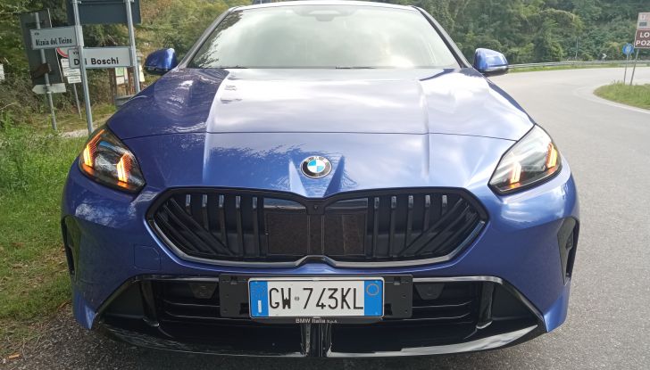 Nuova BMW Serie 1 2025 prova su strada, motori, consumi e prezzi - Foto 13 di 25