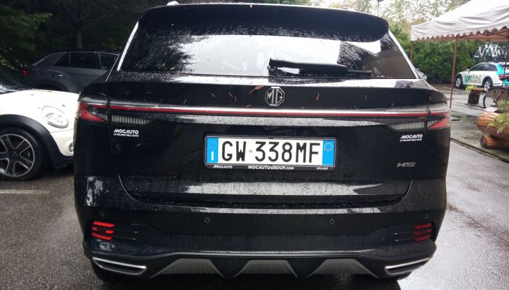 Prova su strada, motori e prezzi delle nuove MG EHS, HS e ZS - Foto 7 di 19