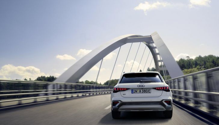 Audi A3 Allstreet TFSI e: debutta la nuova motorizzazione ibrida plug-in - Foto 7 di 10