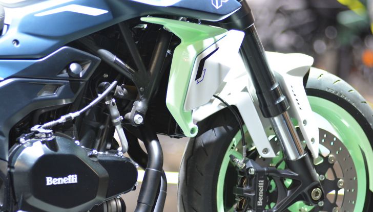 Benelli Leoncino Bobber 400: nuova power cruiser per il 2025 - Foto 27 di 65