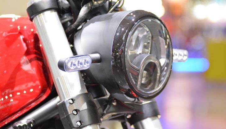 Benelli Leoncino Bobber 400: nuova power cruiser per il 2025 - Foto 32 di 65