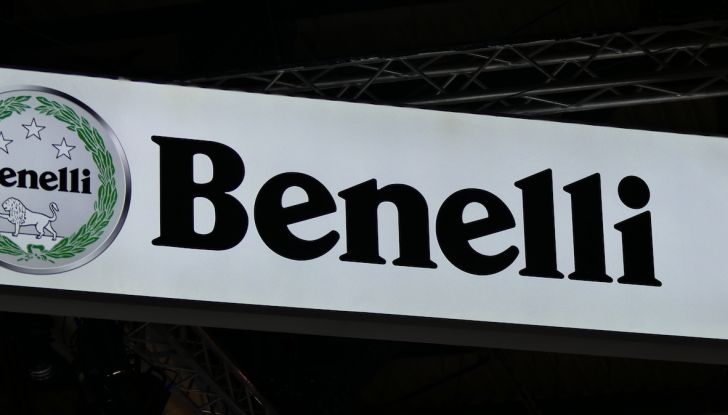 Benelli Leoncino Bobber 400: nuova power cruiser per il 2025 - Foto 36 di 65