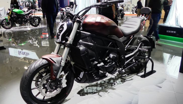 Benelli Leoncino Bobber 400: nuova power cruiser per il 2025 - Foto 48 di 65