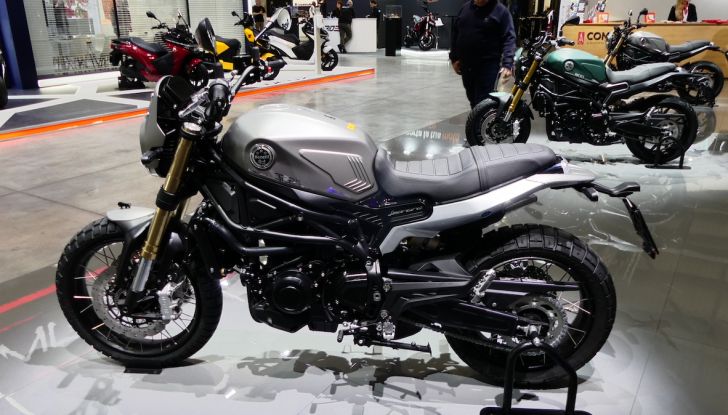 Benelli Leoncino Bobber 400: nuova power cruiser per il 2025 - Foto 61 di 65