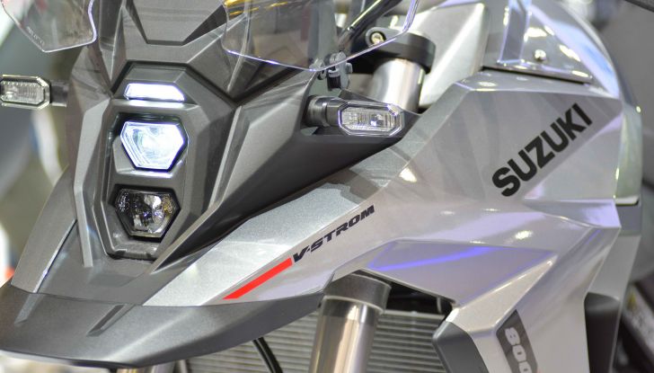 Suzuki: le novità 2025 svelate a EICMA - Foto 14 di 66