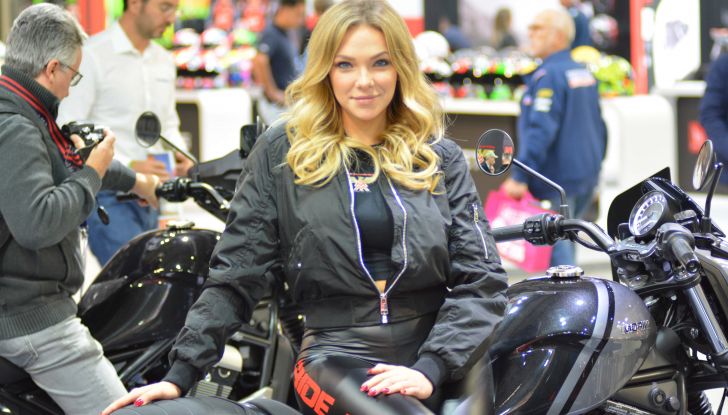 Le più belle ragazze di EICMA 2024 - Foto 21 di 55